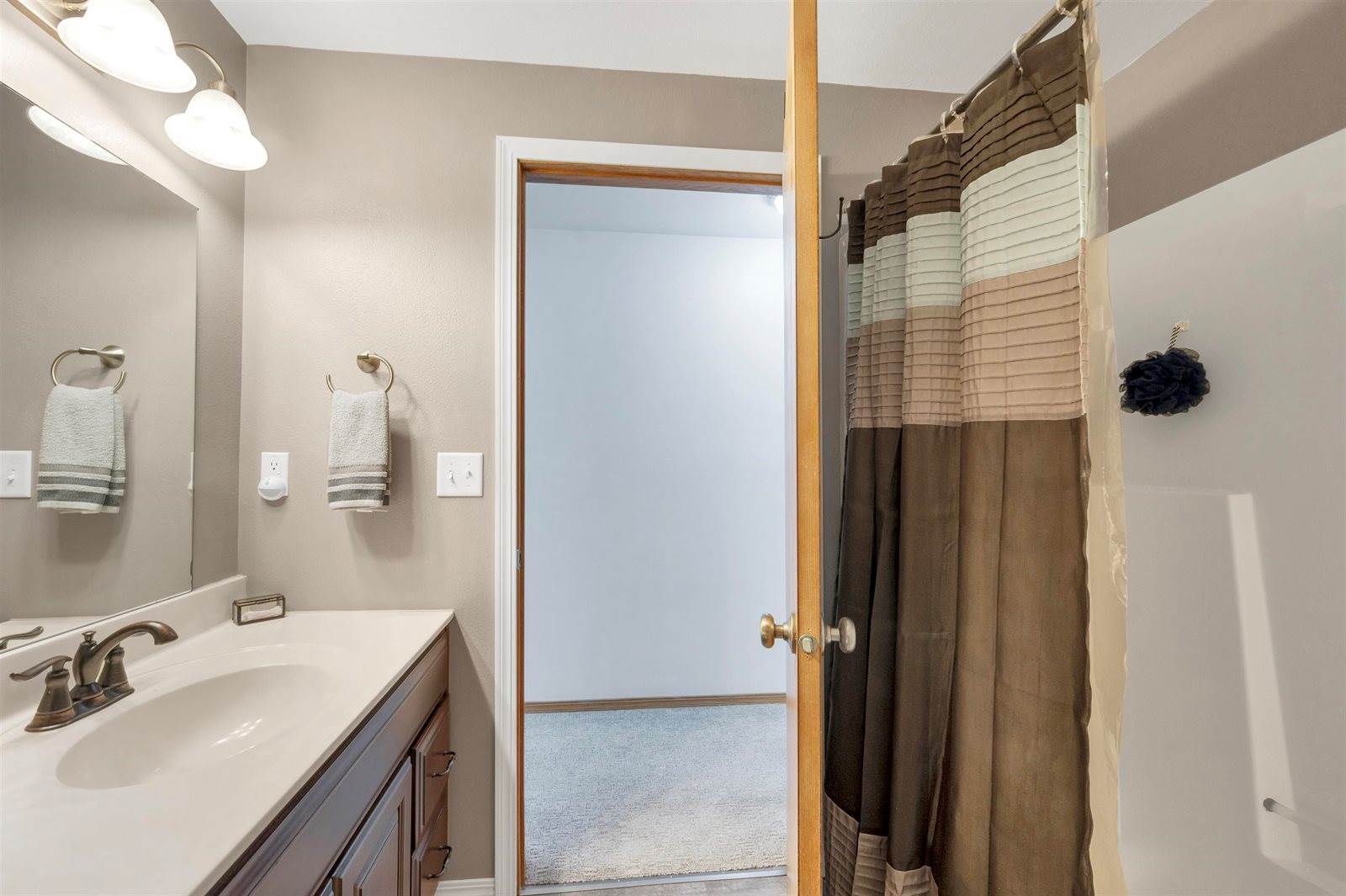 1216 South 9TH Street, De Pere, WI 54115