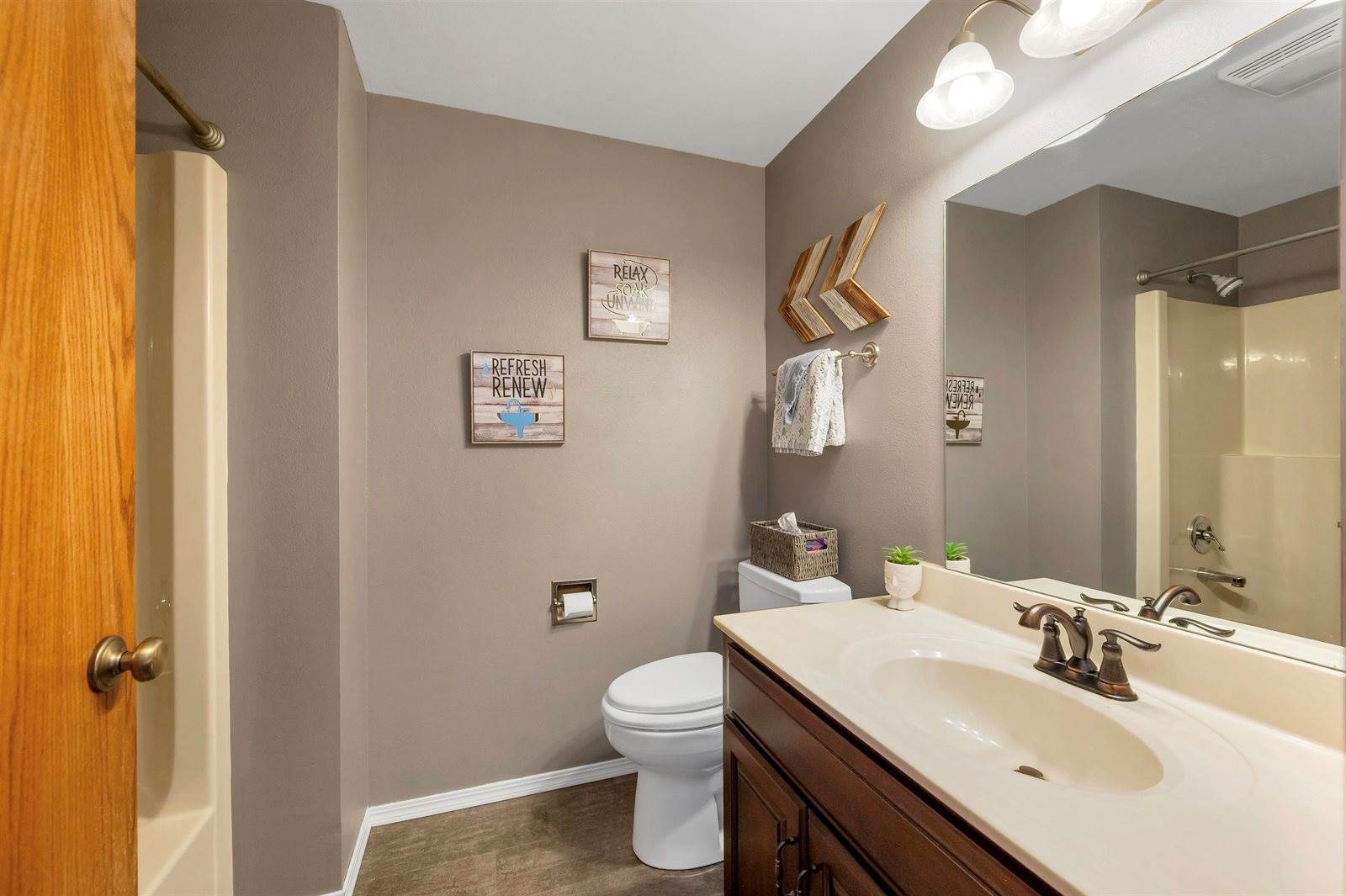 1216 South 9TH Street, De Pere, WI 54115