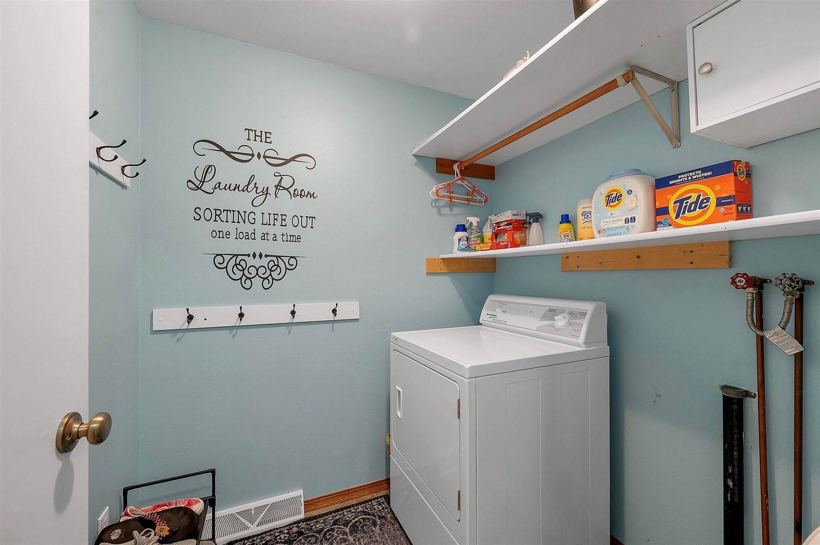 1216 South 9TH Street, De Pere, WI 54115