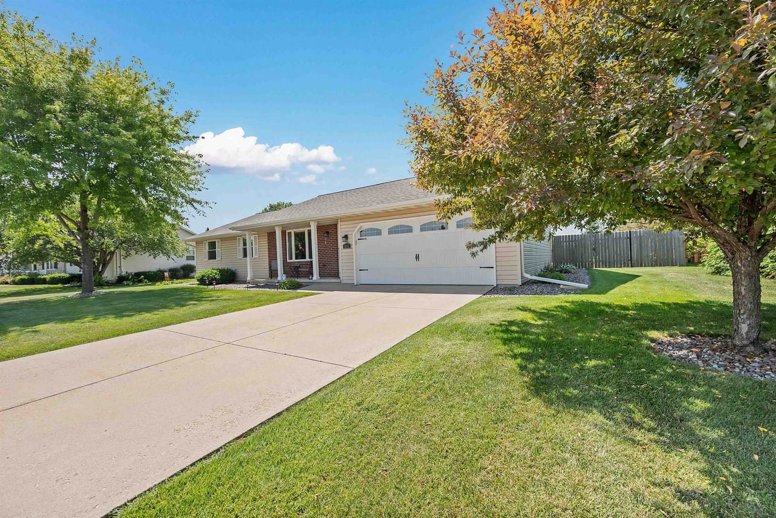 1216 South 9TH Street, De Pere, WI 54115