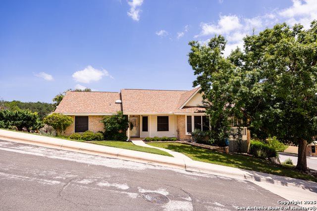 1220 Victory, Kerrville, TX 78028