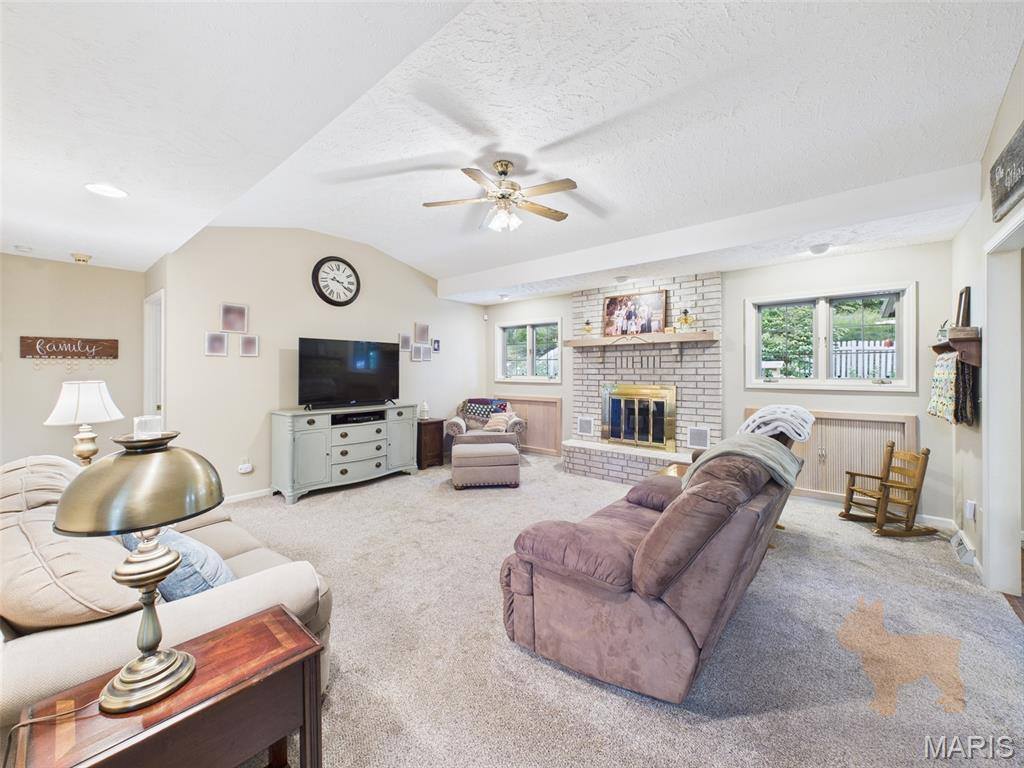 25201 Highway 7, Richland, MO 65556