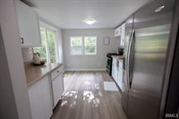 802 W 13th Street, Muncie, IN 47302