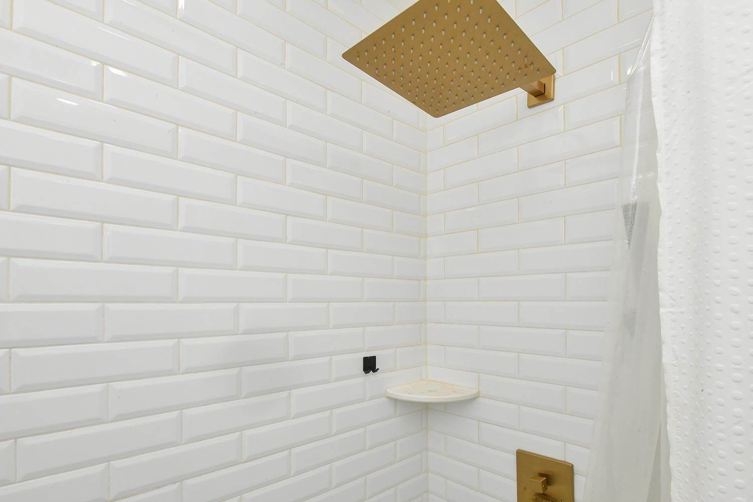 209-211 48TH St, Union City, NJ 07087