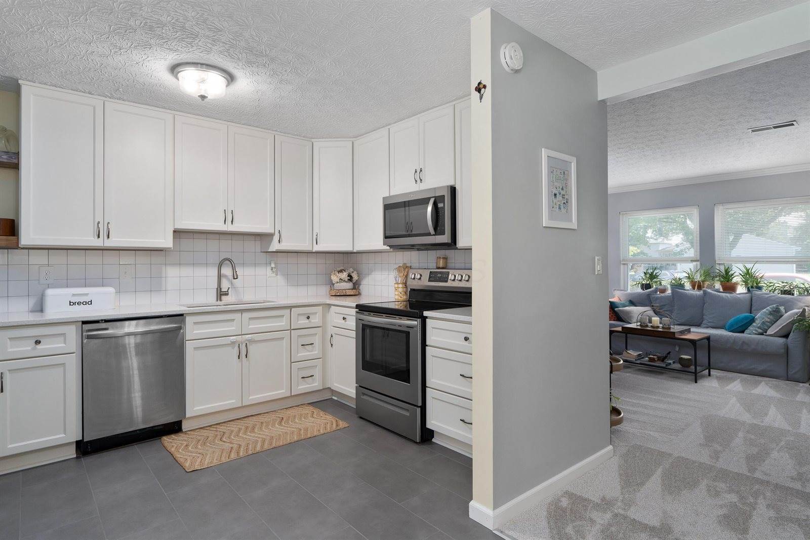 5622 Andrea Lane, Hilliard, OH 43026