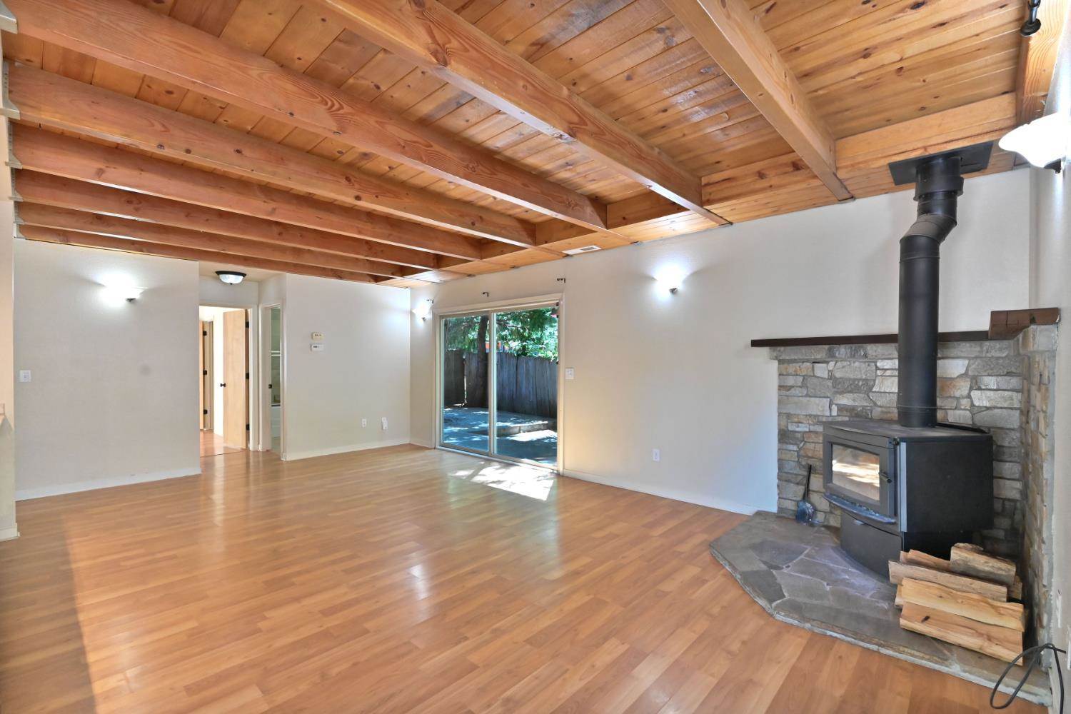 1157 Sequoia Street, Arnold, CA 95223