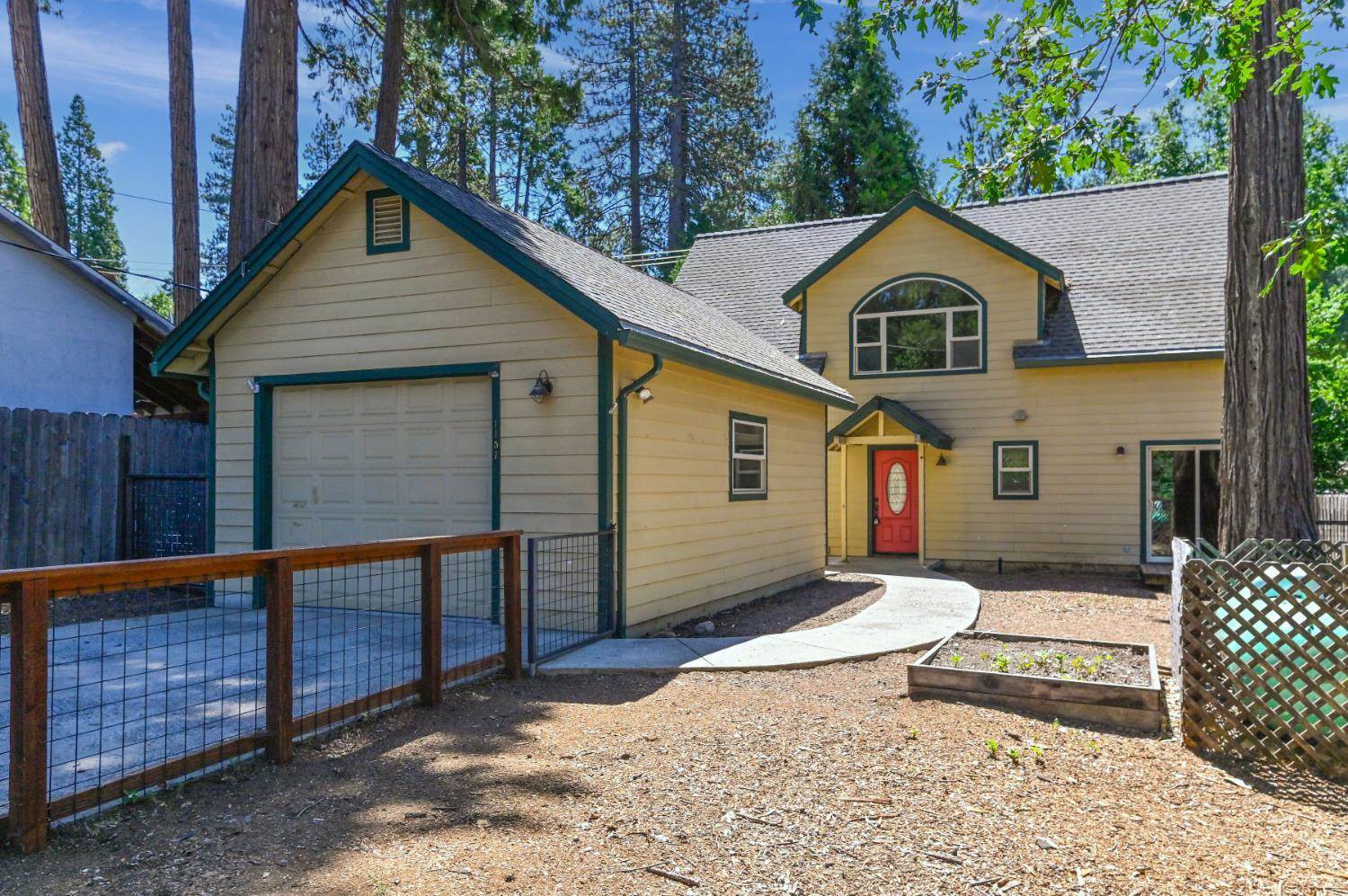 1157 Sequoia Street, Arnold, CA 95223