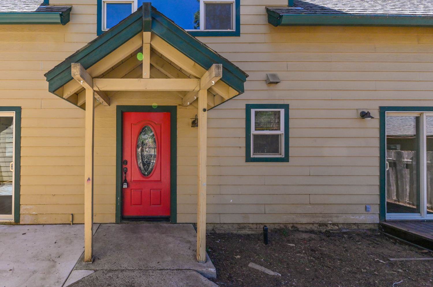 1157 Sequoia Street, Arnold, CA 95223