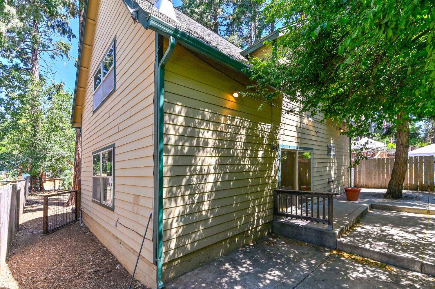 1157 Sequoia Street, Arnold, CA 95223