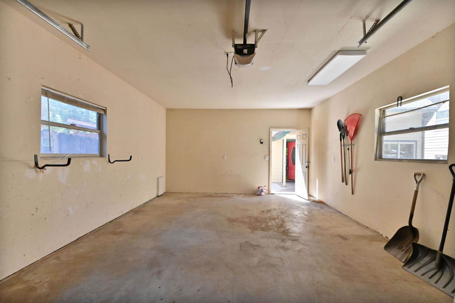 1157 Sequoia Street, Arnold, CA 95223