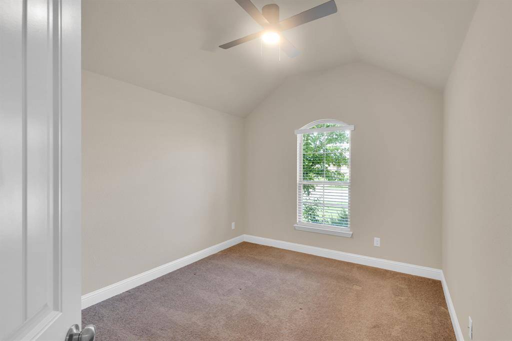 88 River Oaks Boulevard, Waxahachie, TX 75165