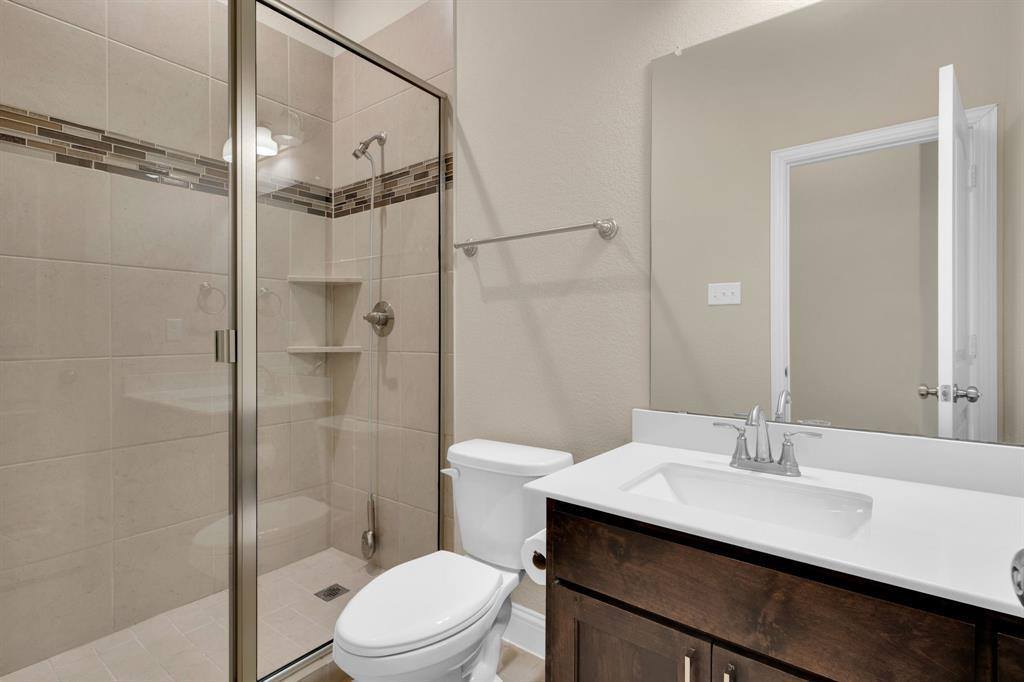 88 River Oaks Boulevard, Waxahachie, TX 75165