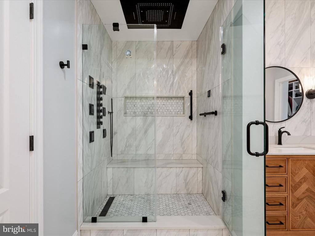 13448 Classic Oaks Court, Manassas, VA 20112