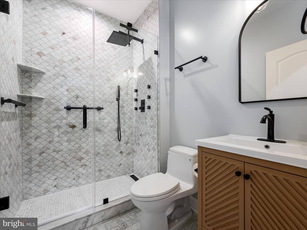 13448 Classic Oaks Court, Manassas, VA 20112