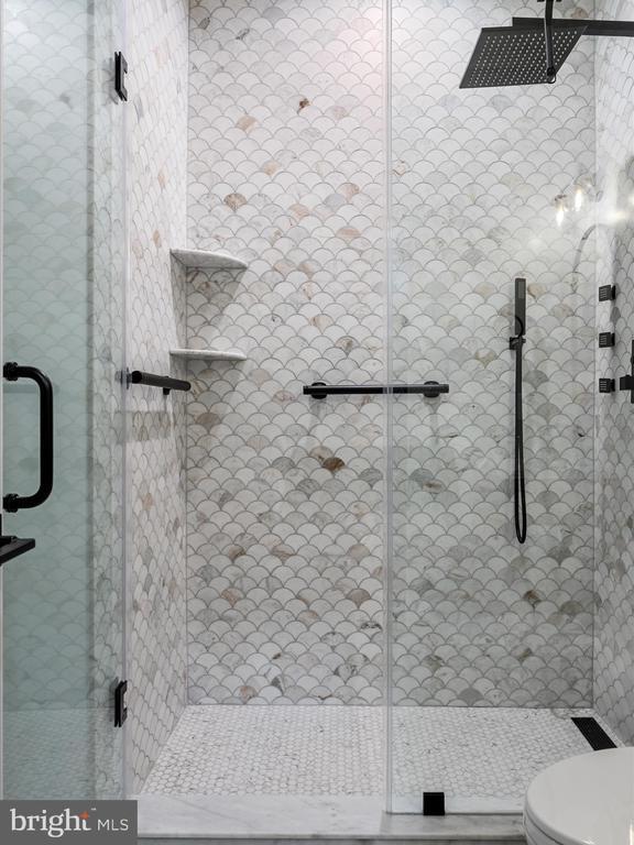 13448 Classic Oaks Court, Manassas, VA 20112