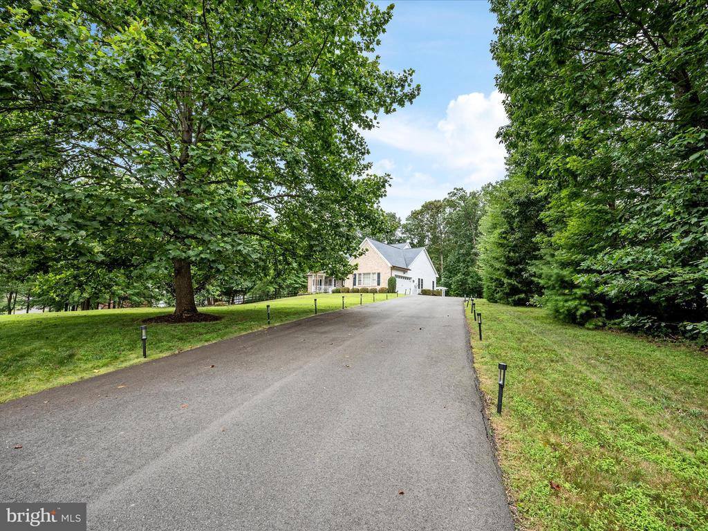 13448 Classic Oaks Court, Manassas, VA 20112