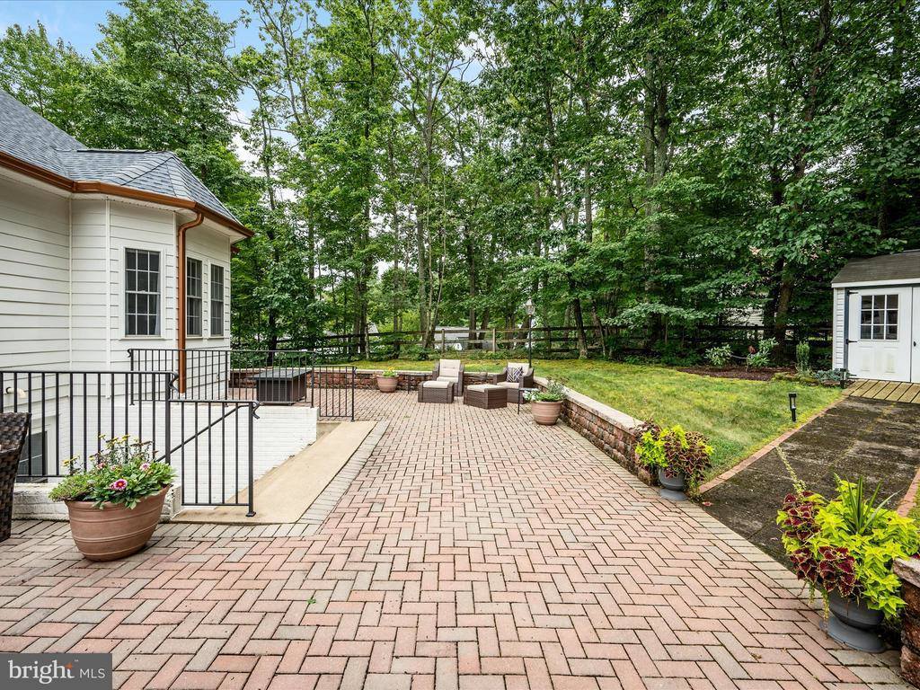 13448 Classic Oaks Court, Manassas, VA 20112