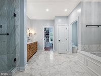 13448 Classic Oaks Court, Manassas, VA 20112