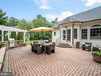 13448 Classic Oaks Court, Manassas, VA 20112