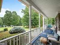 13448 Classic Oaks Court, Manassas, VA 20112
