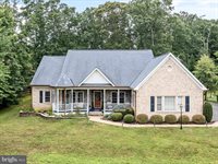 13448 Classic Oaks Court, Manassas, VA 20112