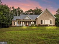 13448 Classic Oaks Court, Manassas, VA 20112