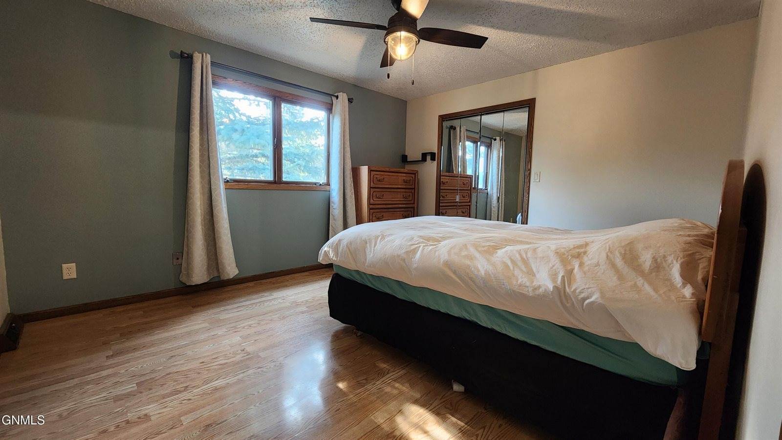 2903 Vancouver Lane, Bismarck, ND 58503