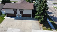 2903 Vancouver Lane, Bismarck, ND 58503