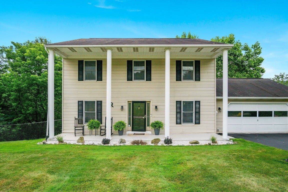 1249 Domenica Drive, Endicott, NY 13760