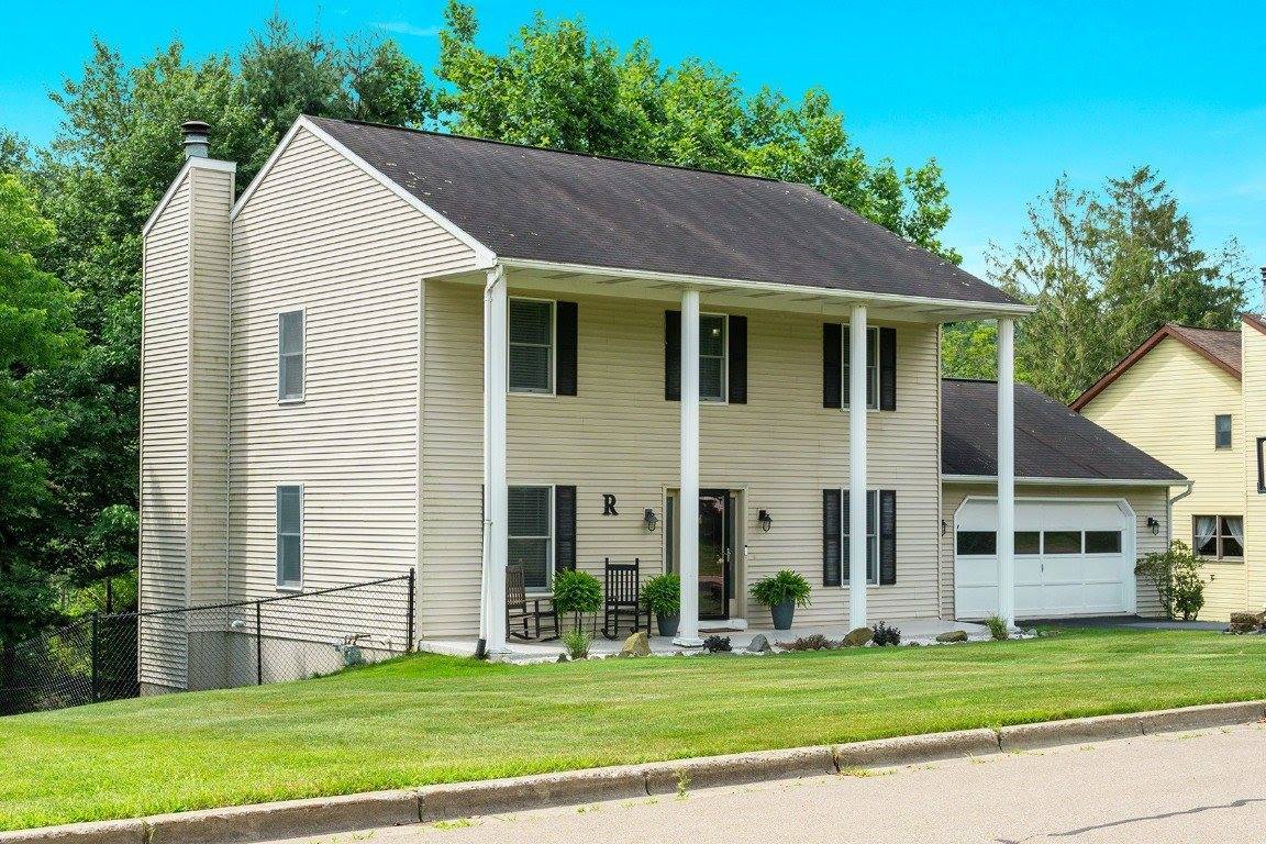 1249 Domenica Drive, Endicott, NY 13760