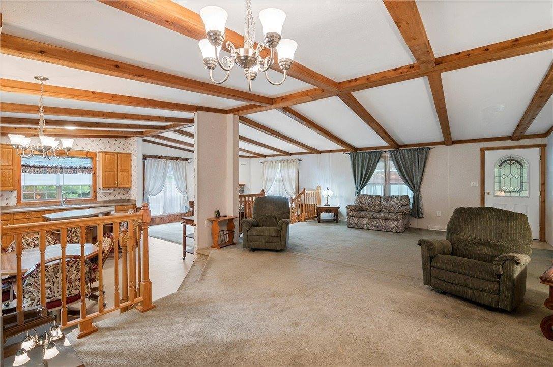 1771 Roundtown Rd, Crown, PA 16220