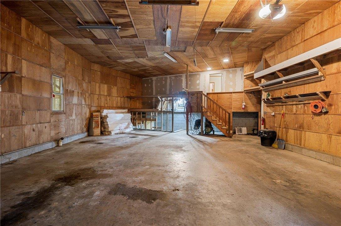 1771 Roundtown Rd, Crown, PA 16220