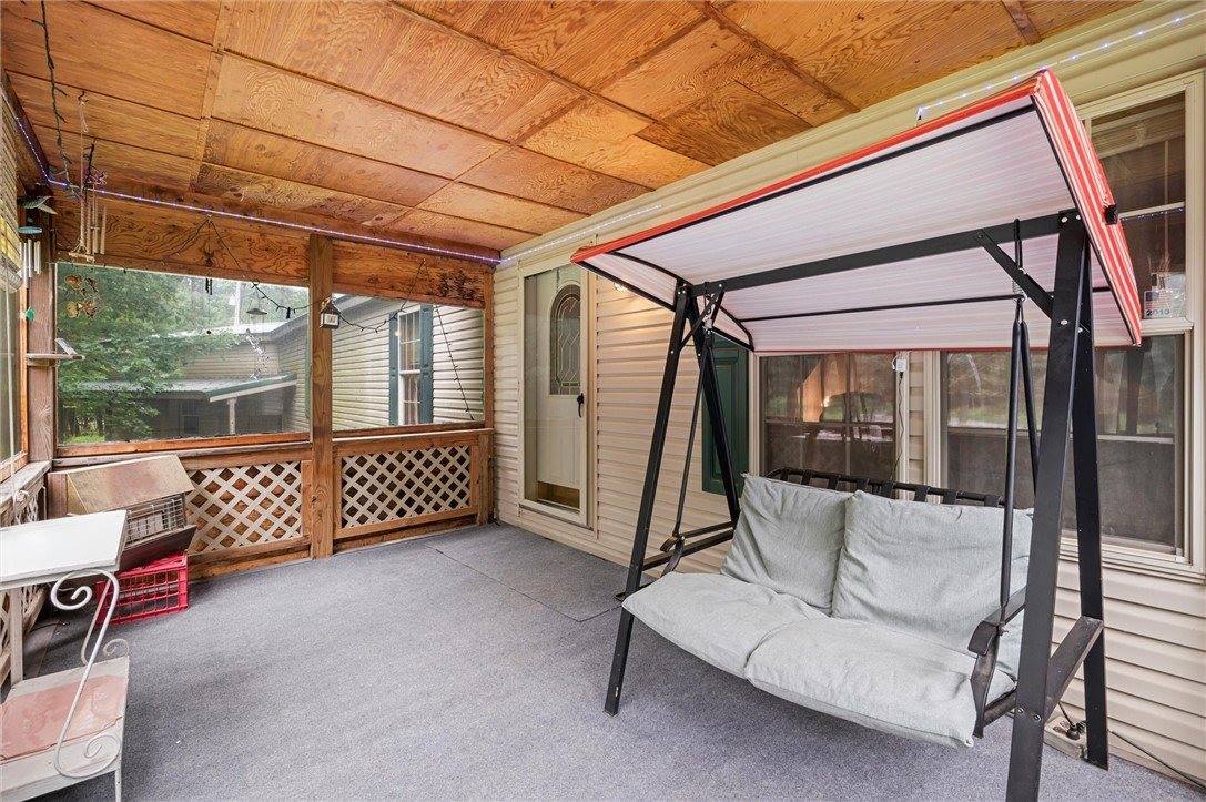 1771 Roundtown Rd, Crown, PA 16220