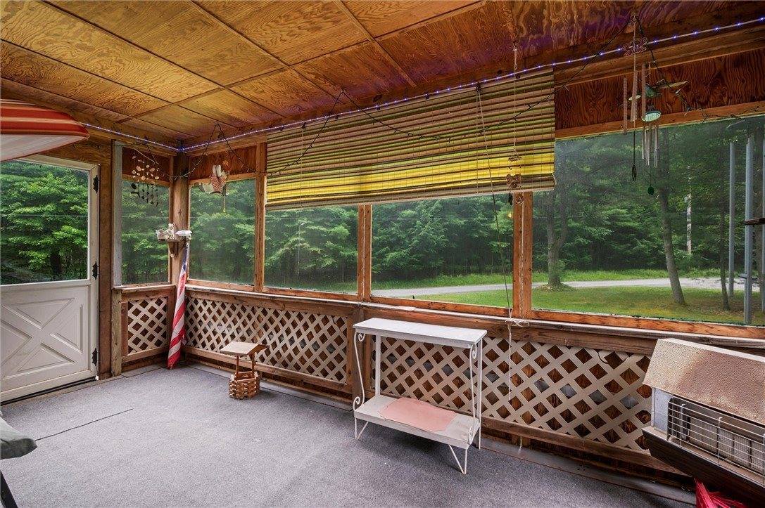 1771 Roundtown Rd, Crown, PA 16220