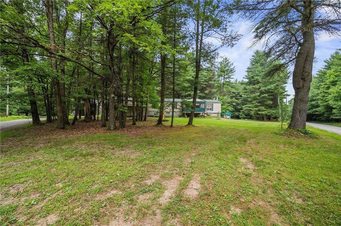 1771 Roundtown Rd, Crown, PA 16220