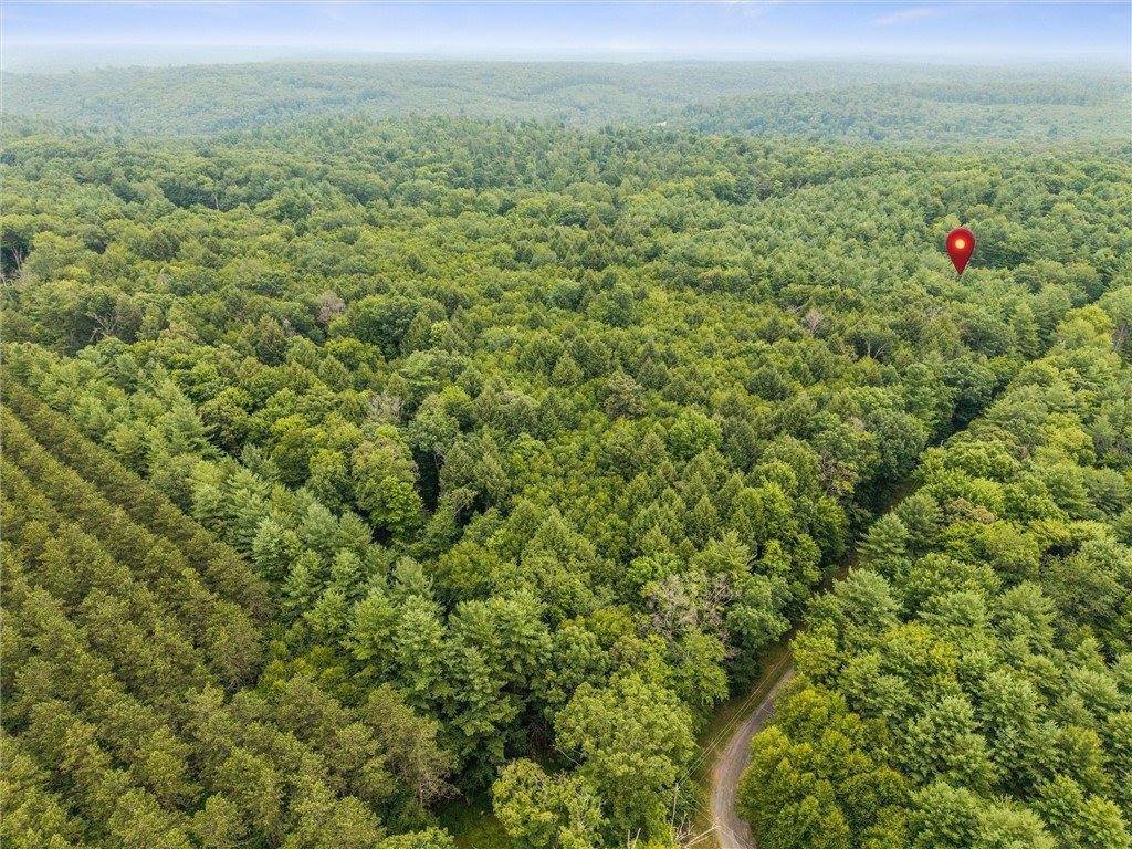 1771 Roundtown Rd, Crown, PA 16220