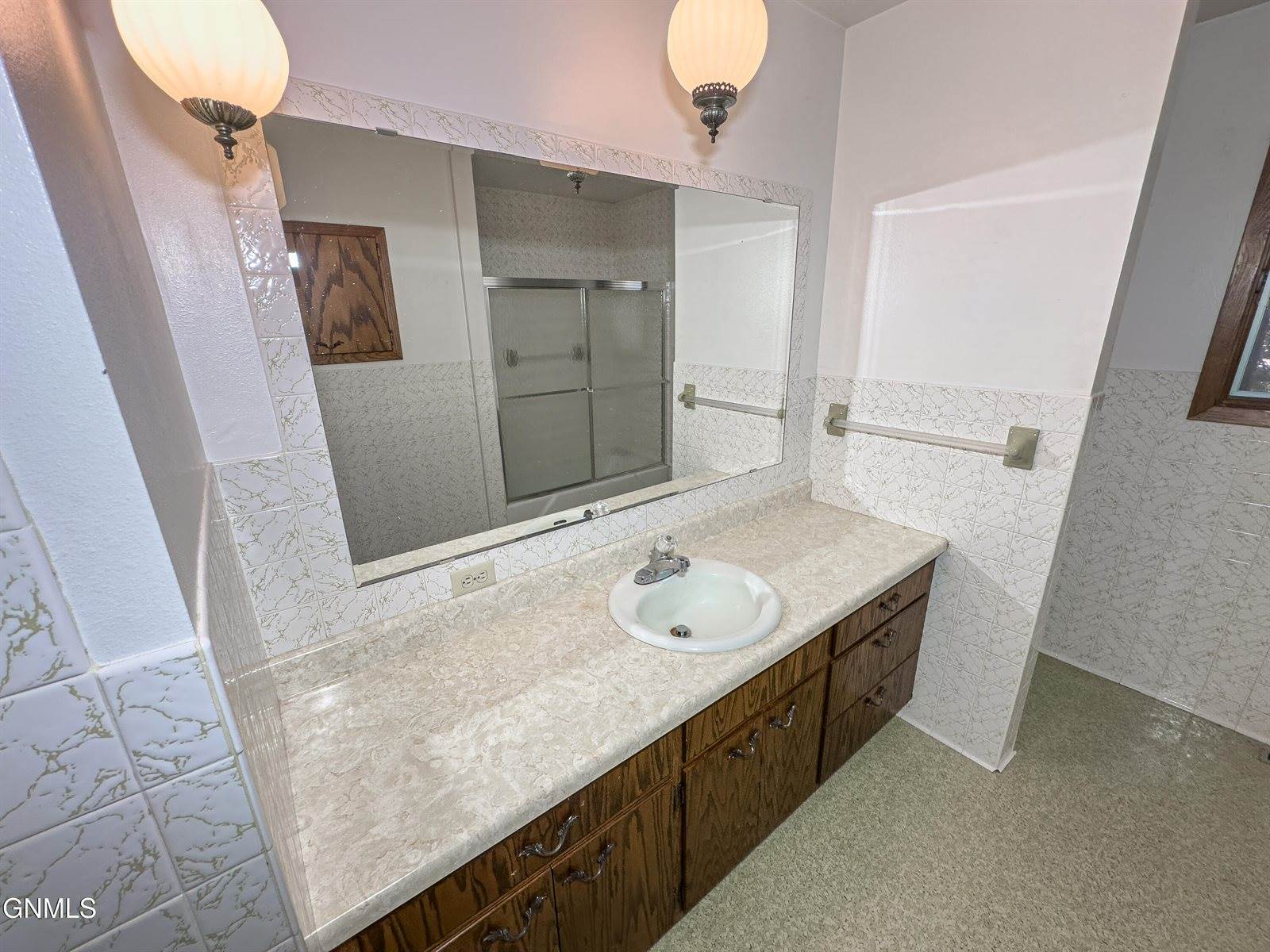 1805 2nd Avenue East, Williston, ND 58801