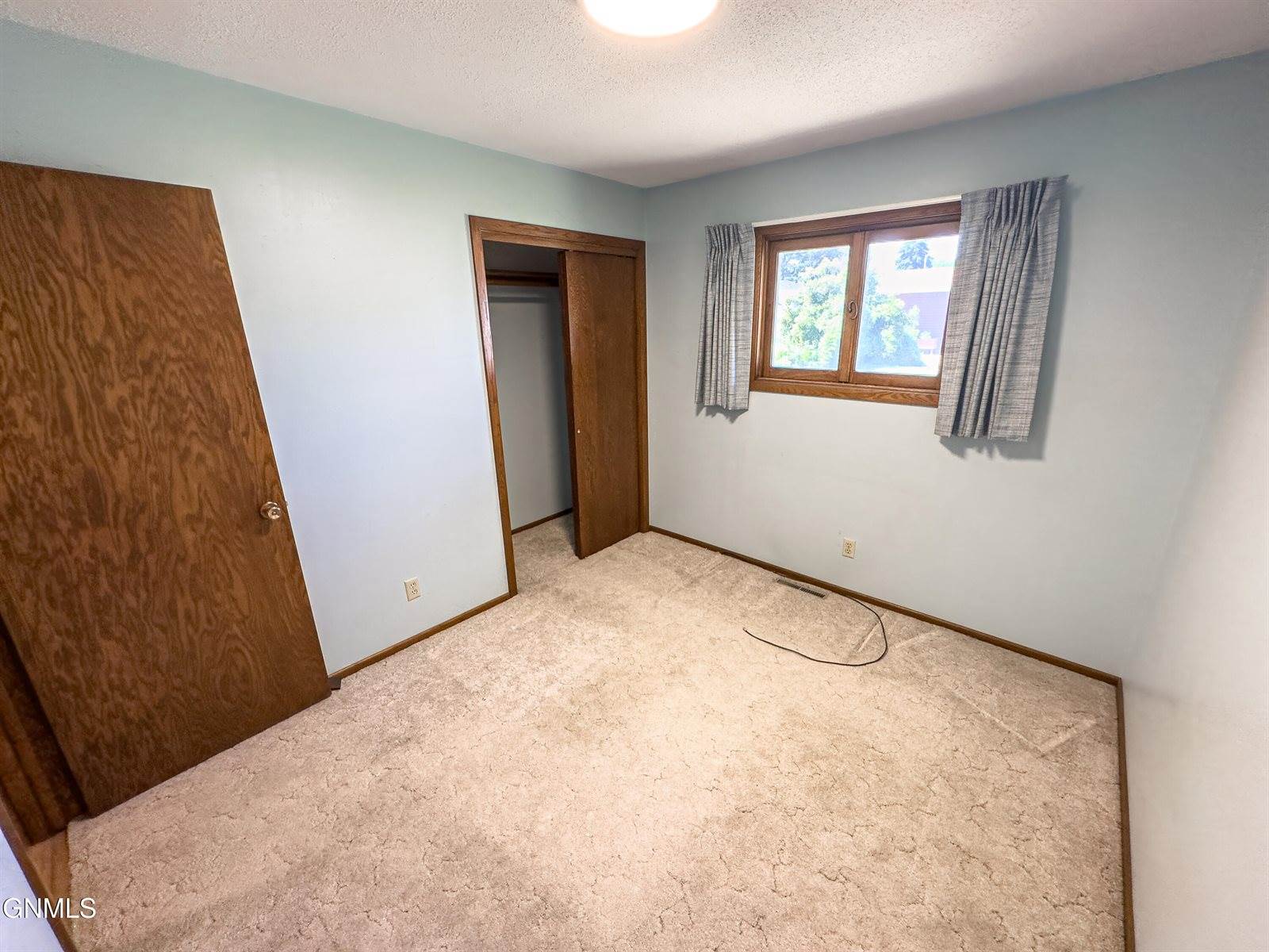 1805 2nd Avenue East, Williston, ND 58801