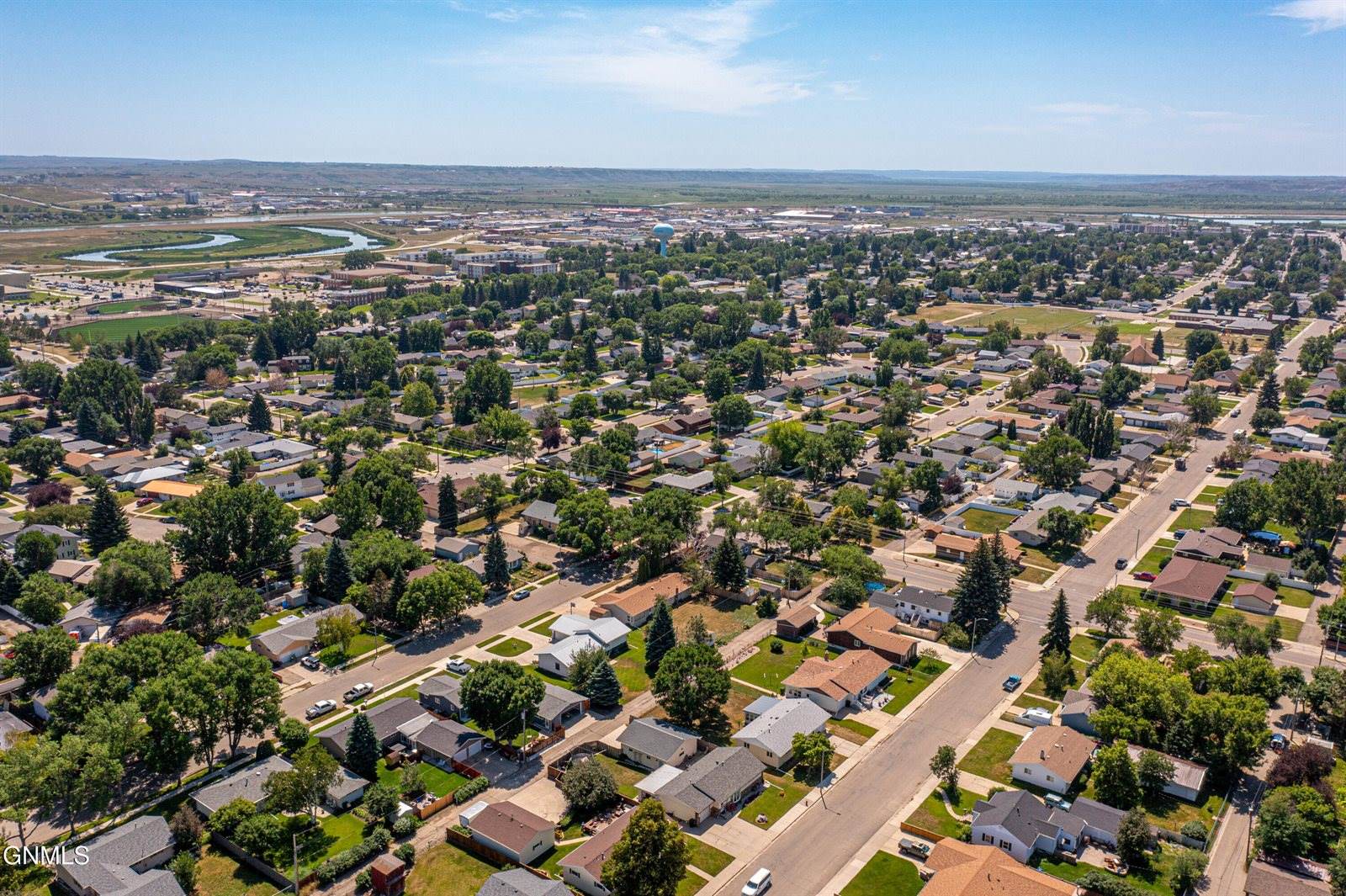 1805 2nd Avenue East, Williston, ND 58801