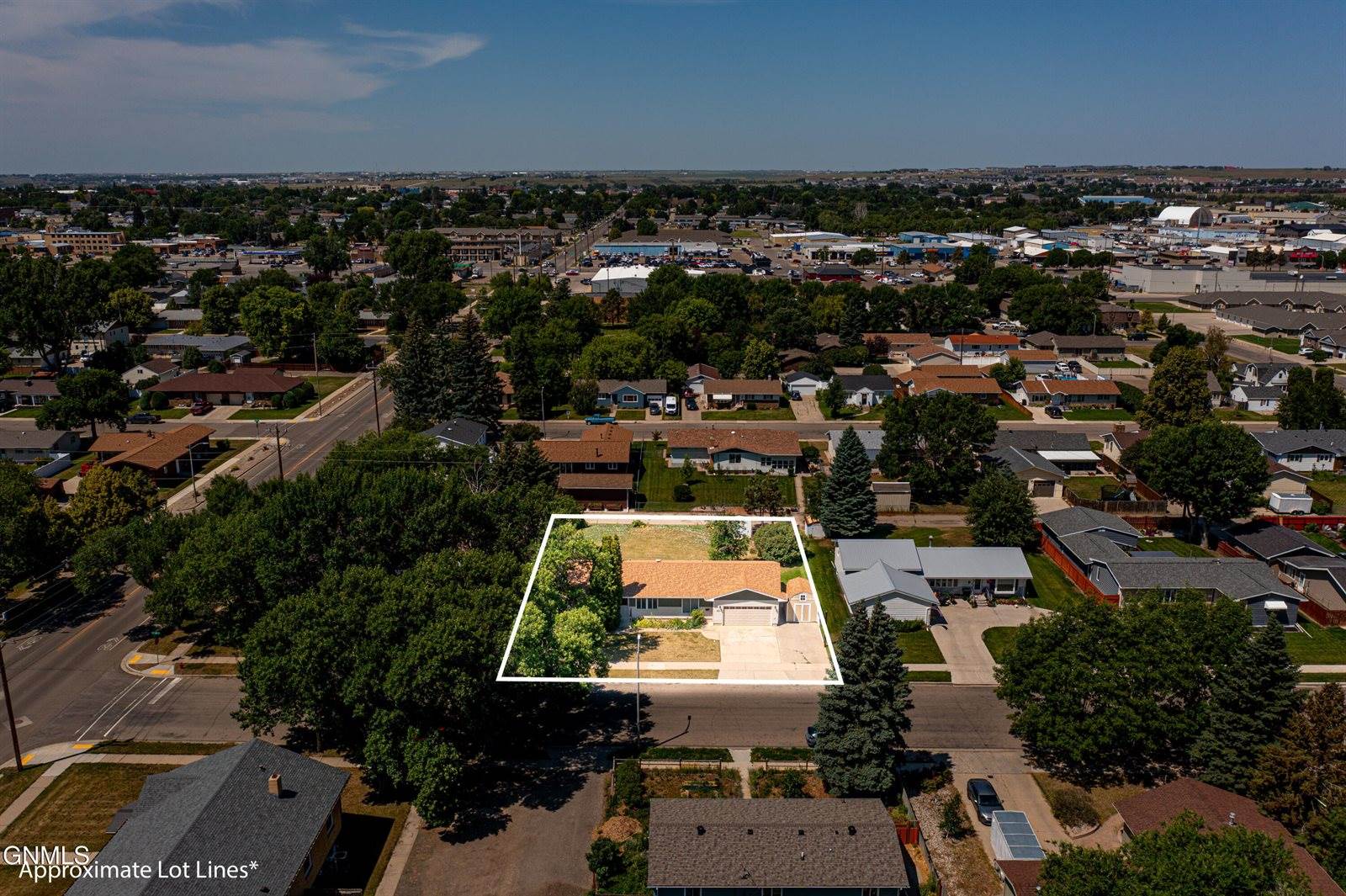 1805 2nd Avenue East, Williston, ND 58801