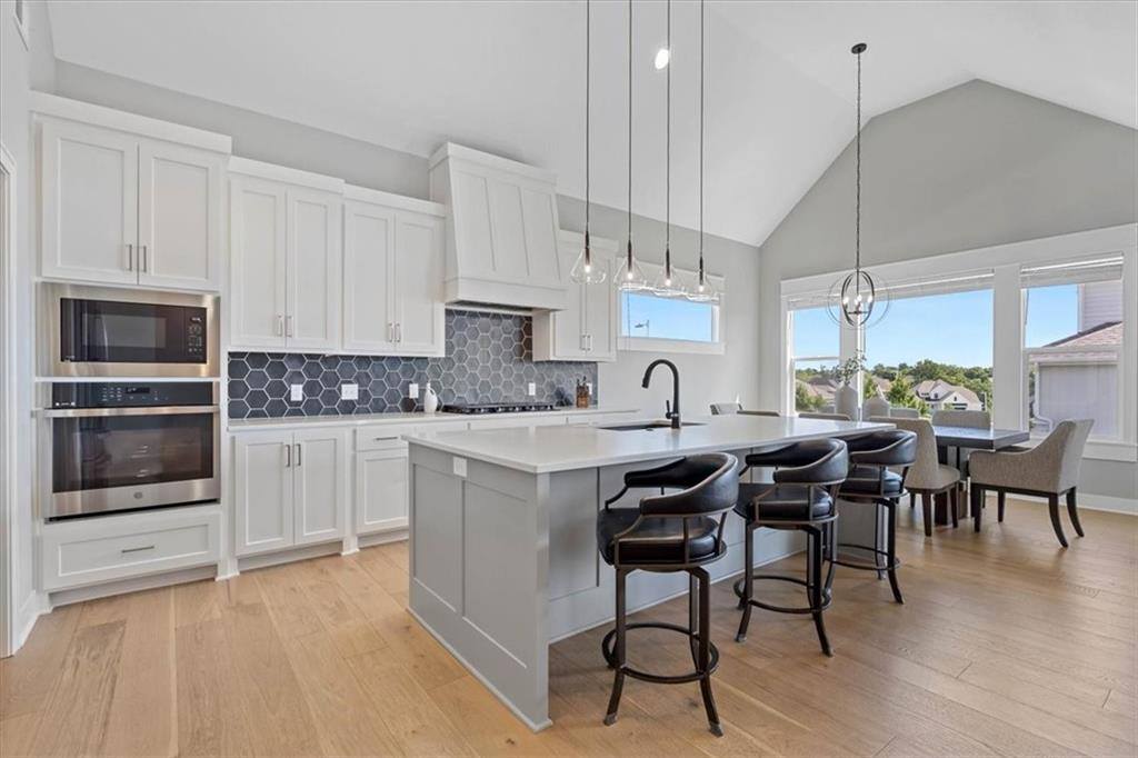 16649 South Tomashaw Street, Olathe, KS 66062