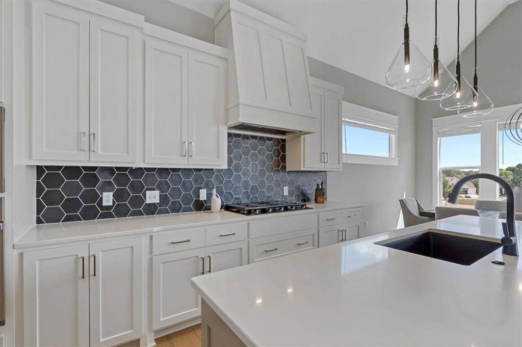 16649 South Tomashaw Street, Olathe, KS 66062