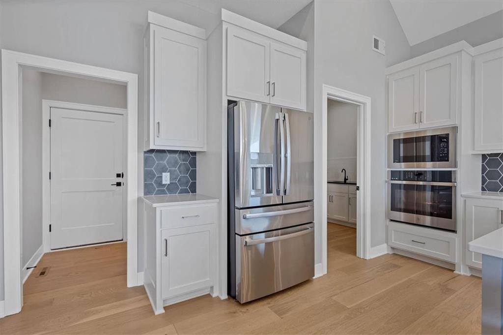 16649 South Tomashaw Street, Olathe, KS 66062