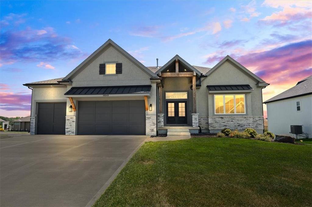 16649 South Tomashaw Street, Olathe, KS 66062