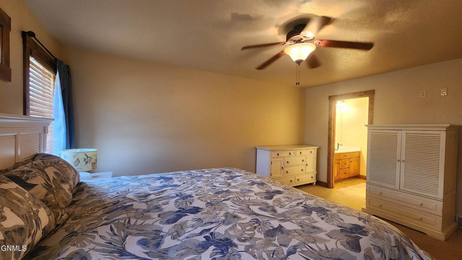 518 Medora Avenue, Bismarck, ND 58503