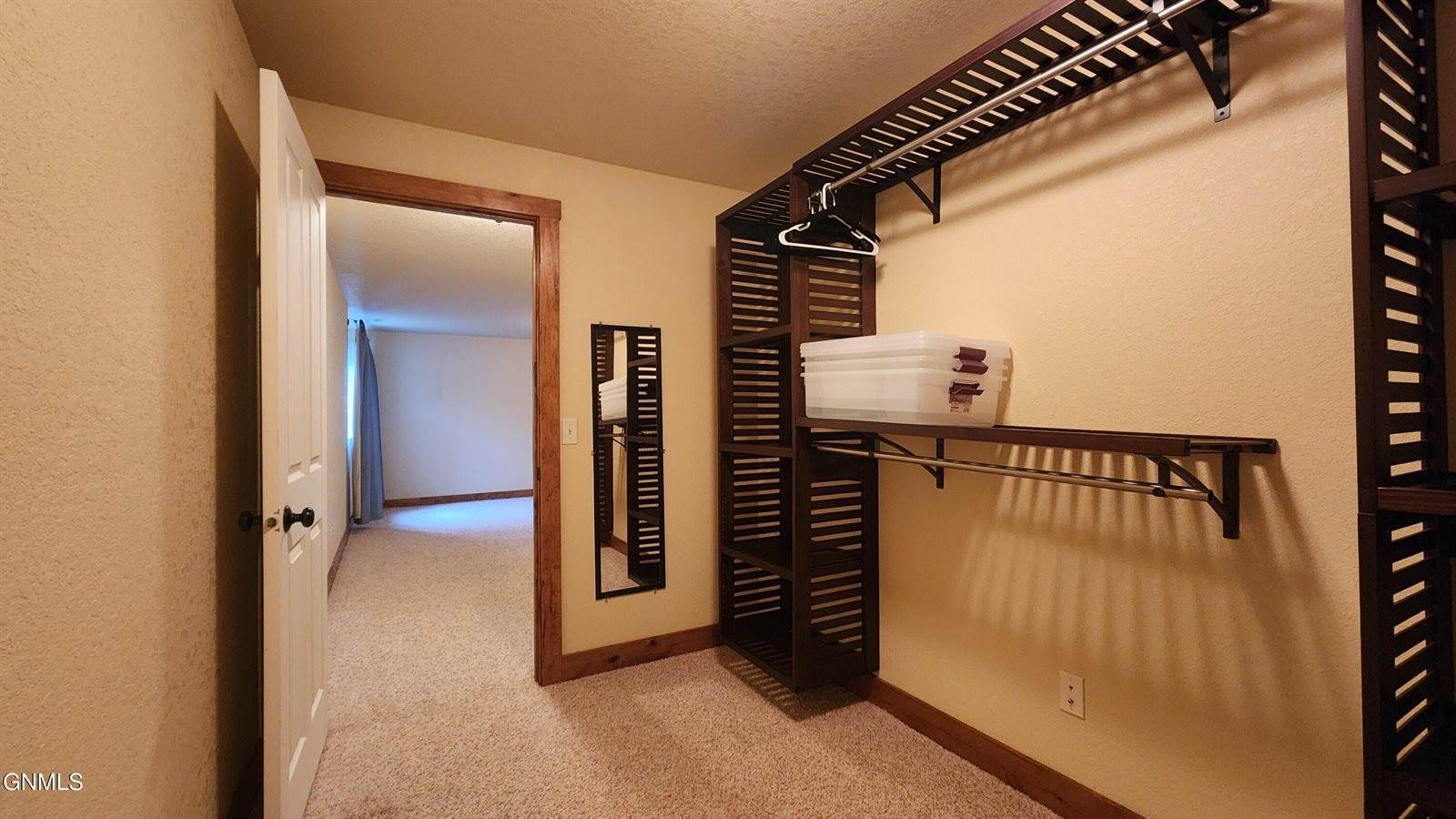 518 Medora Avenue, Bismarck, ND 58503