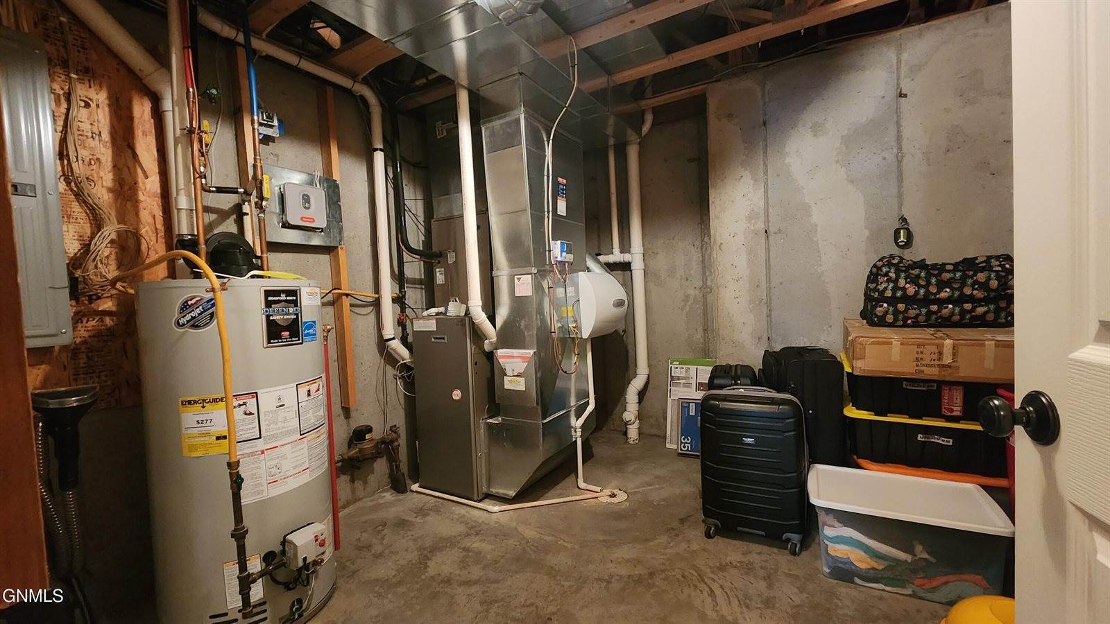 518 Medora Avenue, Bismarck, ND 58503