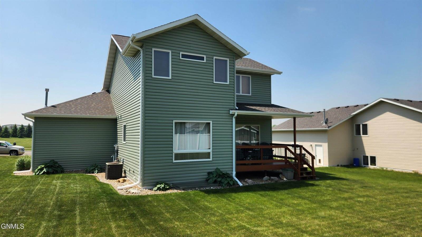 518 Medora Avenue, Bismarck, ND 58503