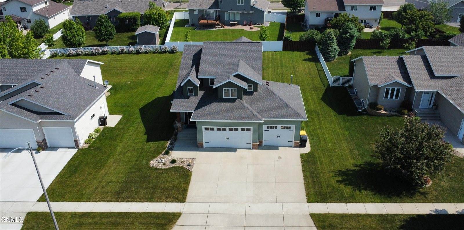 518 Medora Avenue, Bismarck, ND 58503