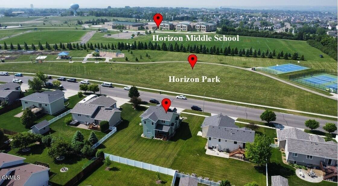 518 Medora Avenue, Bismarck, ND 58503